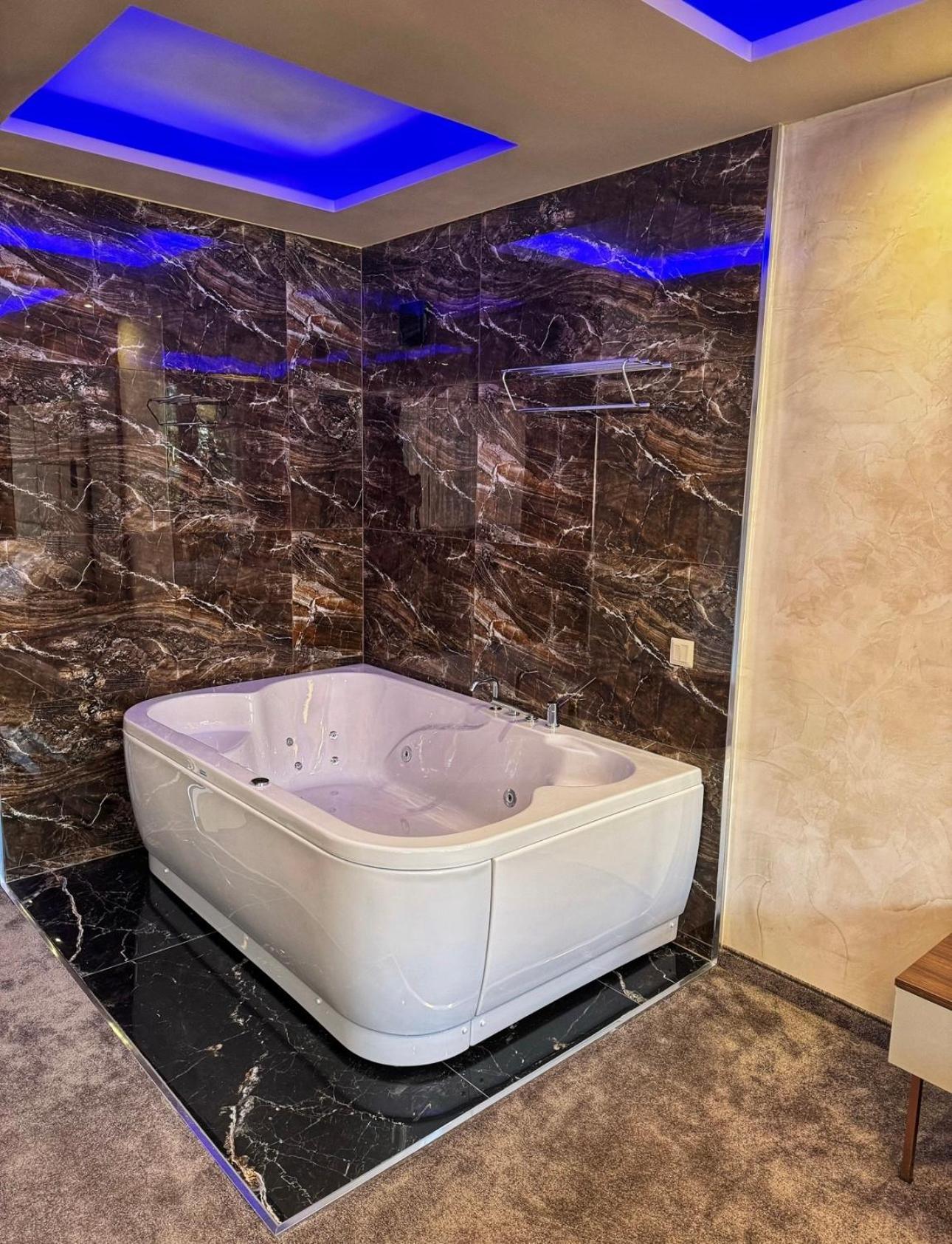 דוספאט Hotel Diamant מראה חיצוני תמונה