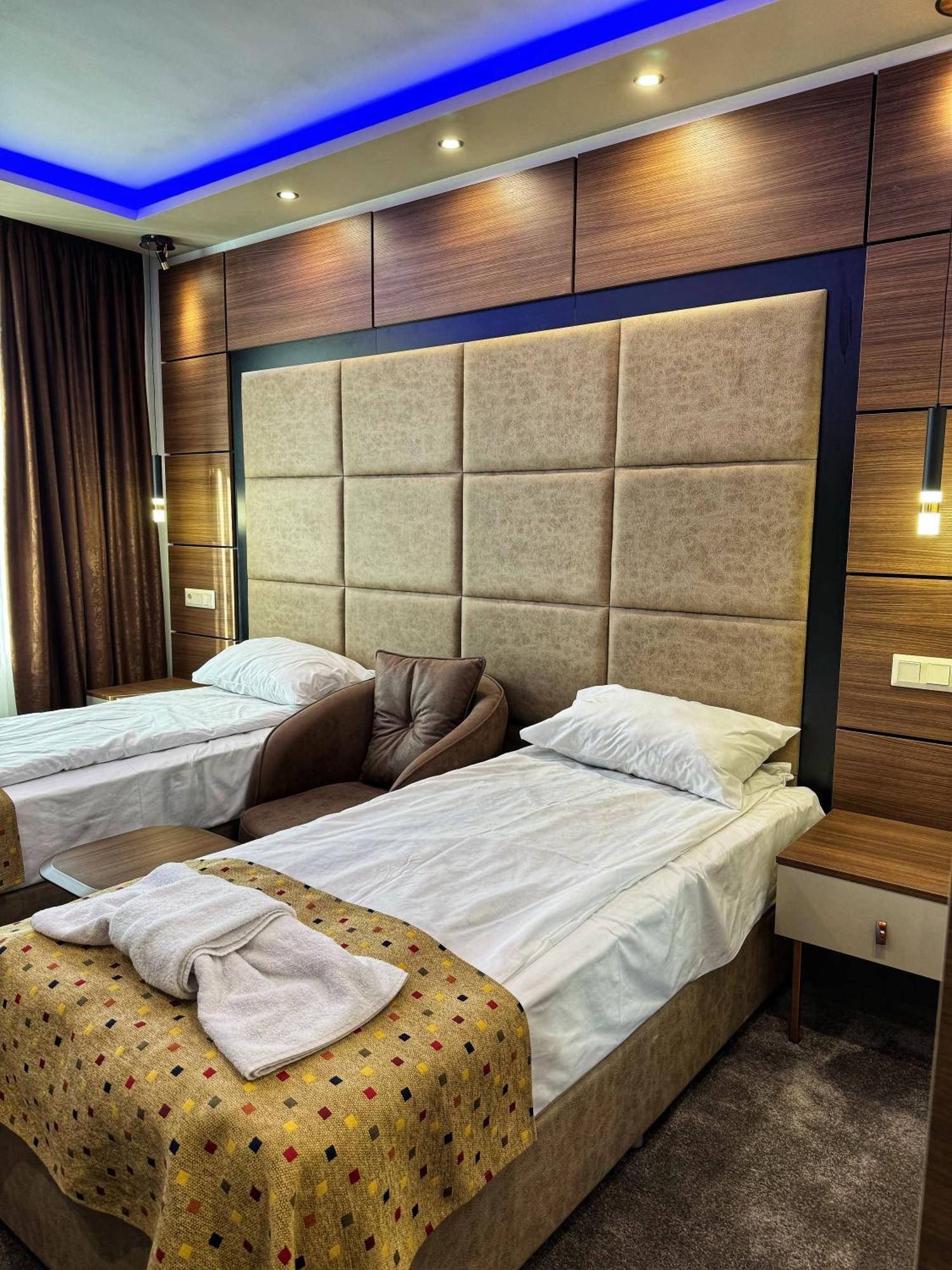 דוספאט Hotel Diamant מראה חיצוני תמונה